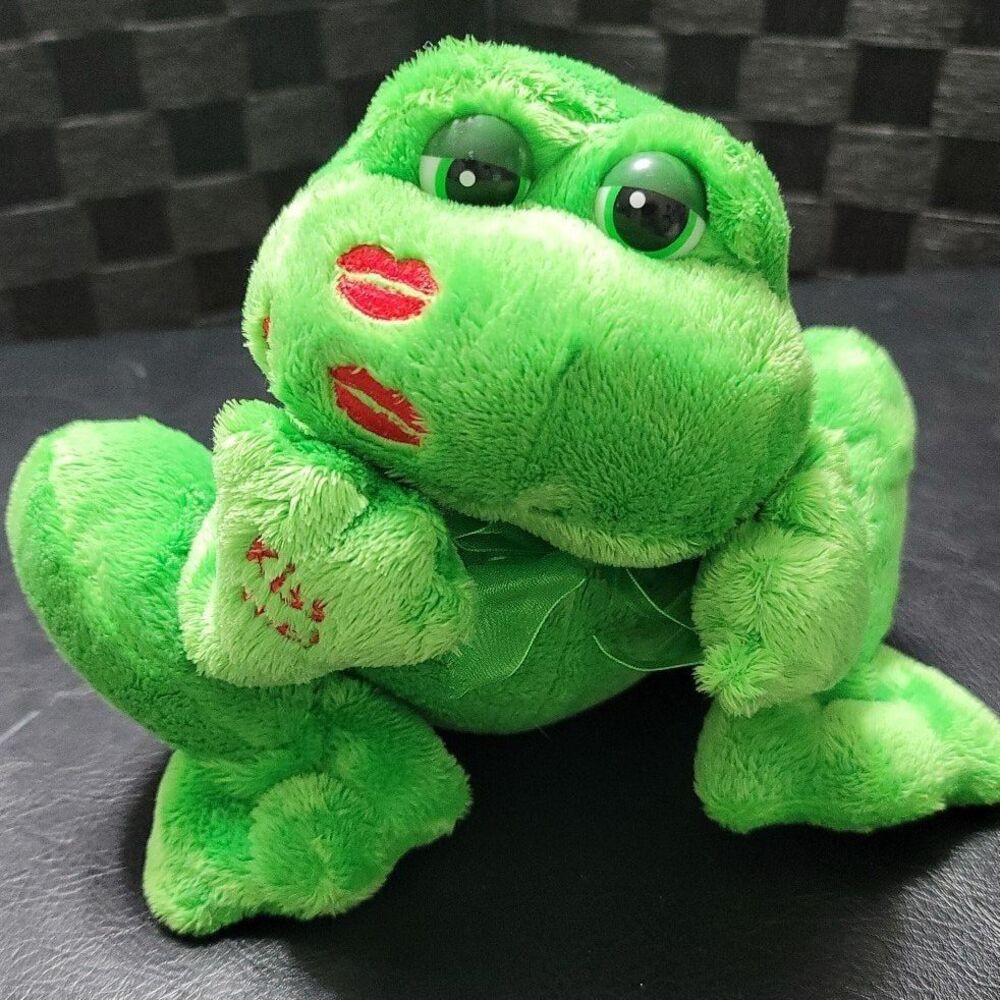 Gund, Heads and Tales, Kiss Me Green Frog‎
